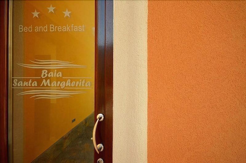 Baia Santa Margherita B&B Castelluzzo Exterior photo