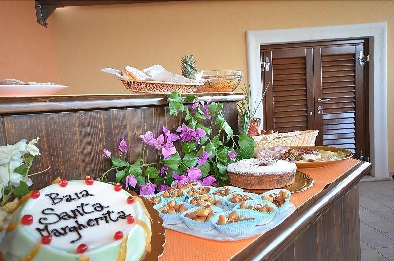 Baia Santa Margherita B&B Castelluzzo Exterior photo