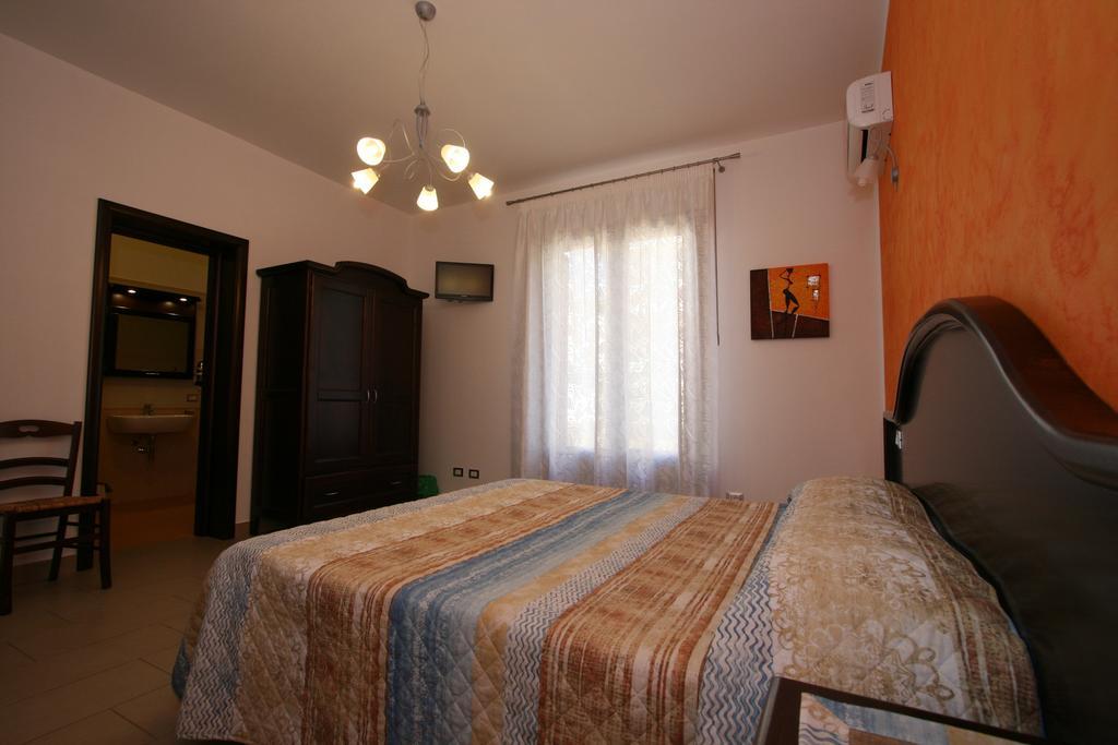 Baia Santa Margherita B&B Castelluzzo Room photo